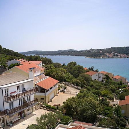 Apartments And Rooms By The Sea Tisno, Murter - 5128 Екстериор снимка