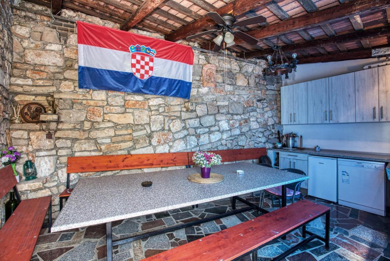Apartments And Rooms By The Sea Tisno, Murter - 5128 Екстериор снимка