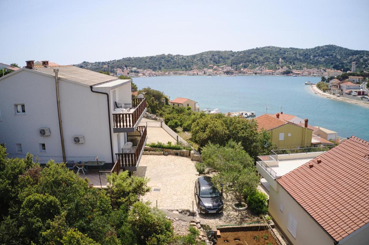 Apartments And Rooms By The Sea Tisno, Murter - 5128 Екстериор снимка