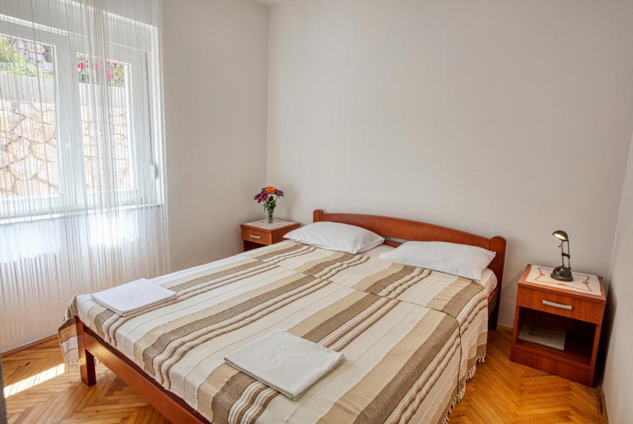 Apartments And Rooms By The Sea Tisno, Murter - 5128 Екстериор снимка