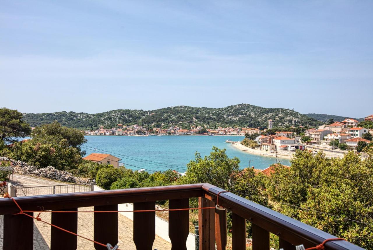 Apartments And Rooms By The Sea Tisno, Murter - 5128 Екстериор снимка